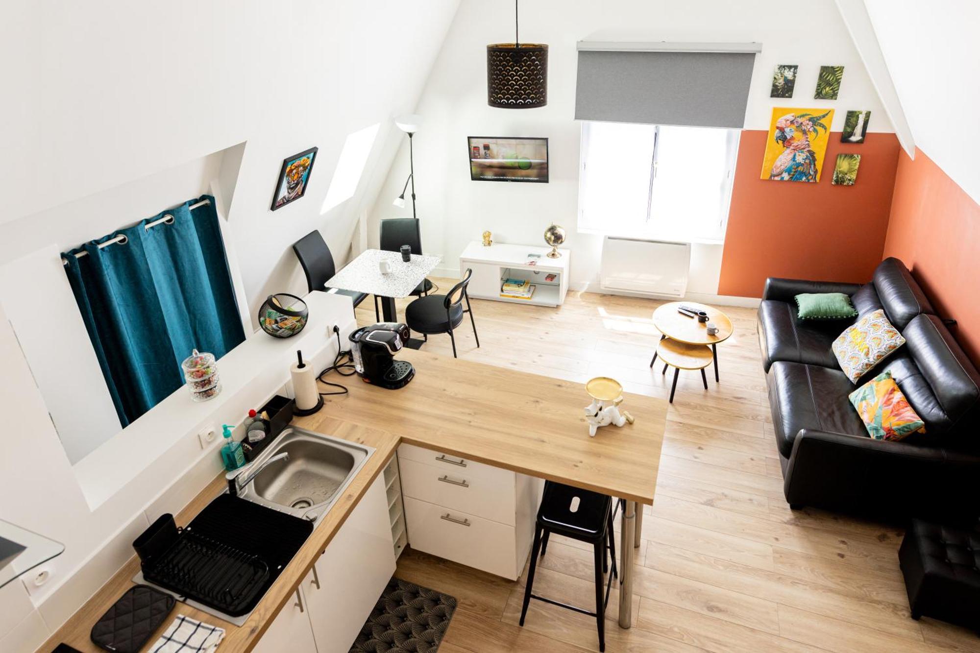 Mirabeau Sous Les Toits - Apartment
